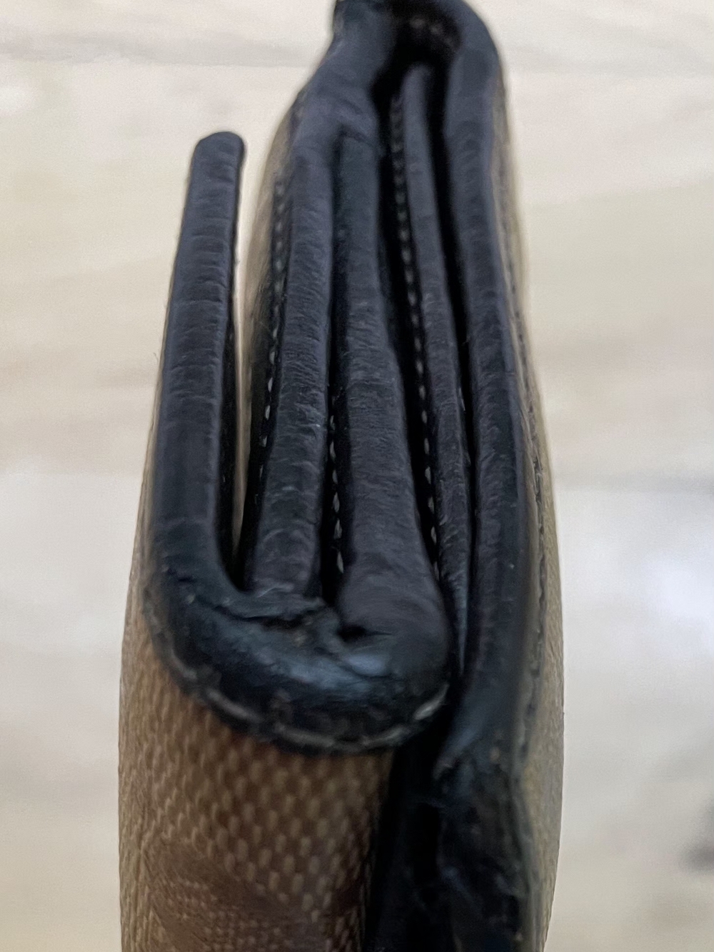 Gucci GG Canvas Continental Wallet - Picture 11 of 12